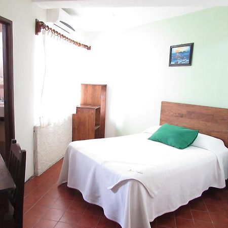 Hotel Puerto Piedra Пуэрто-Эскондидо Экстерьер фото