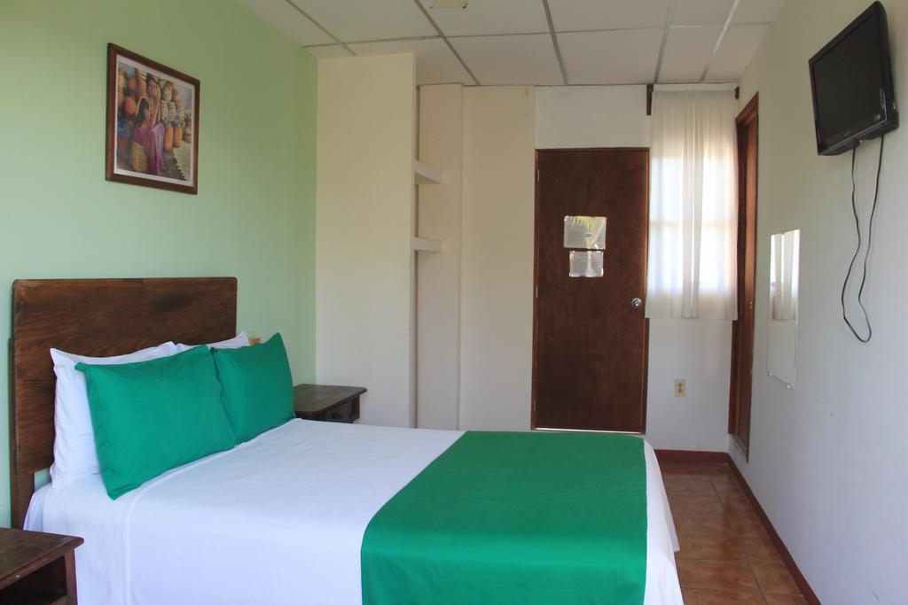 Hotel Puerto Piedra Пуэрто-Эскондидо Экстерьер фото